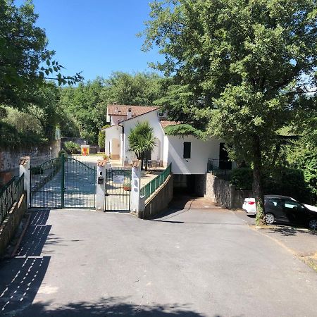 B&B Zac House Тойрано Экстерьер фото