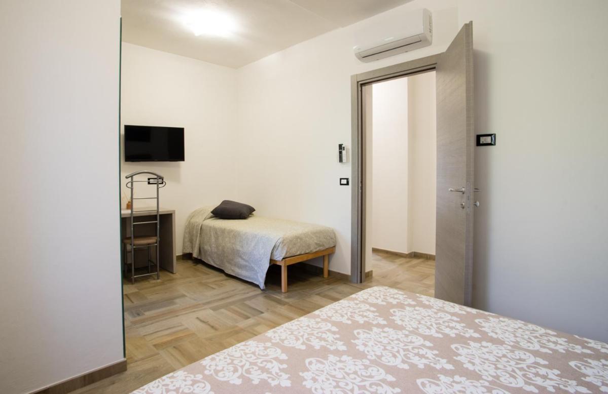 B&B Zac House Тойрано Экстерьер фото